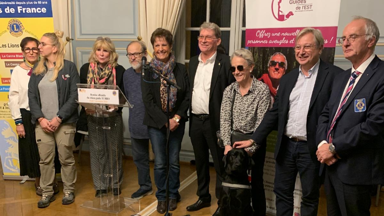 🐾 Un Geste Solidaire pour les Chiens Guides de l'Est 🌟